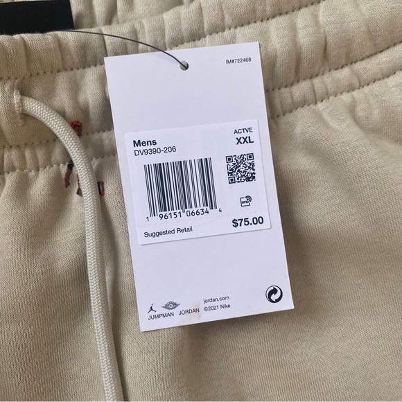 Jordan Essentials Holiday Fleece Pants Men’s 2XL All Over Print DV9390-206 NWT - Picture 4 of 5